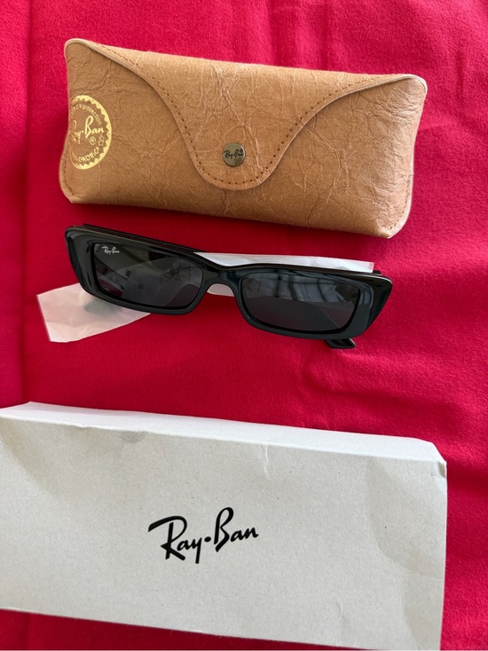 Ray-Ban Black Slim Rectangle Sunglasses with Tan Case
